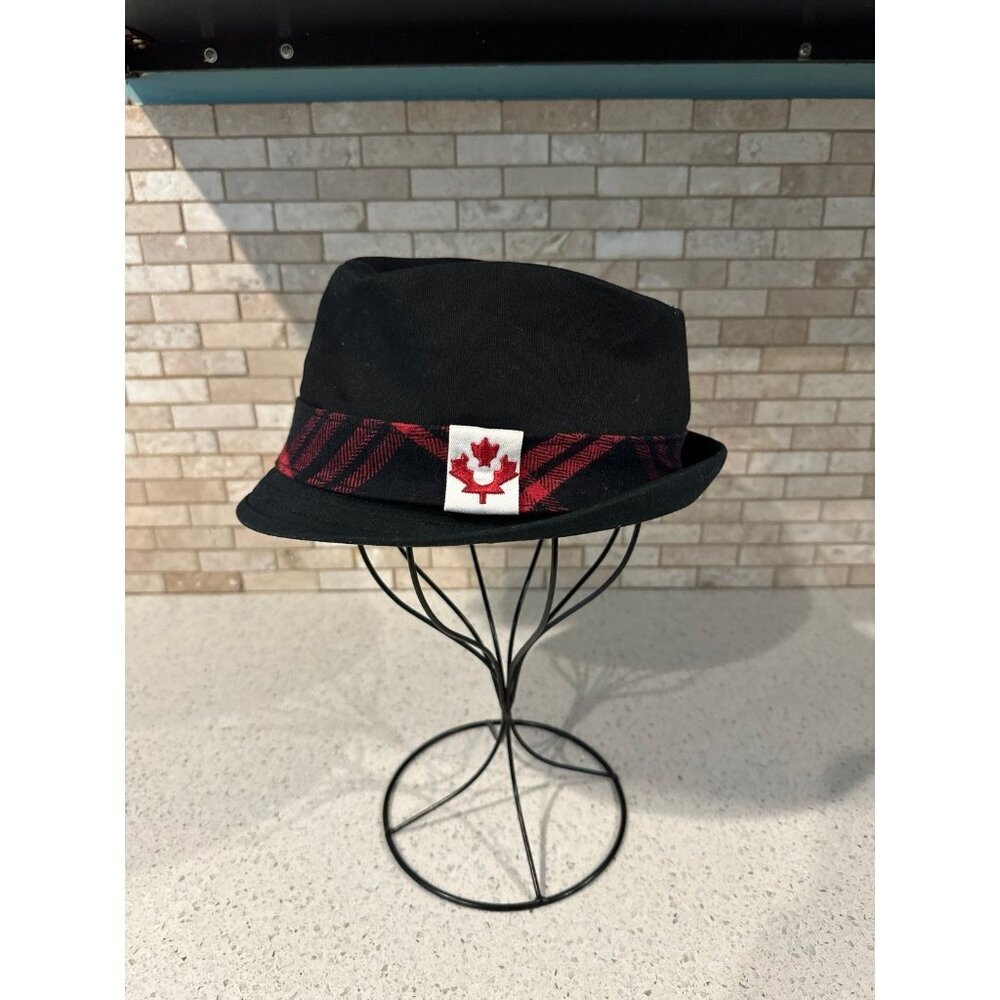 original disney canada‎ hat